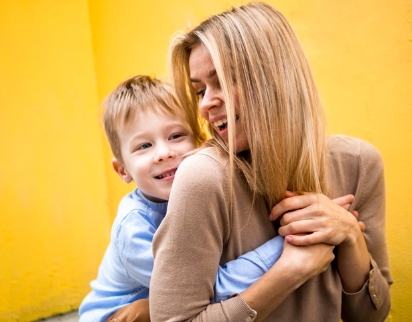 Criança brincar sozinha, isso é bom?